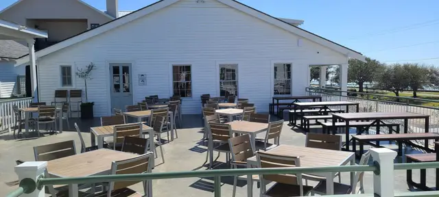 The second-story deck and views of Lake Pontchartrain